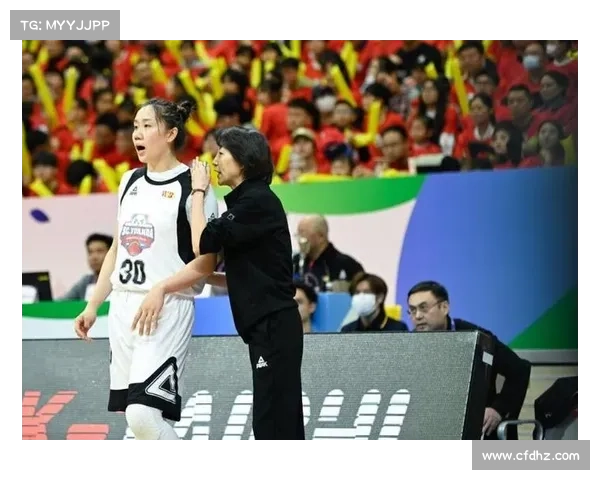 中国女篮赛前观看抗澳录像 王桂芝强调重拾亚洲杯斗志重燃团队精神 中国女篮赛前观看抗澳录像 王桂芝强调重拾亚洲杯斗志重燃团队精神